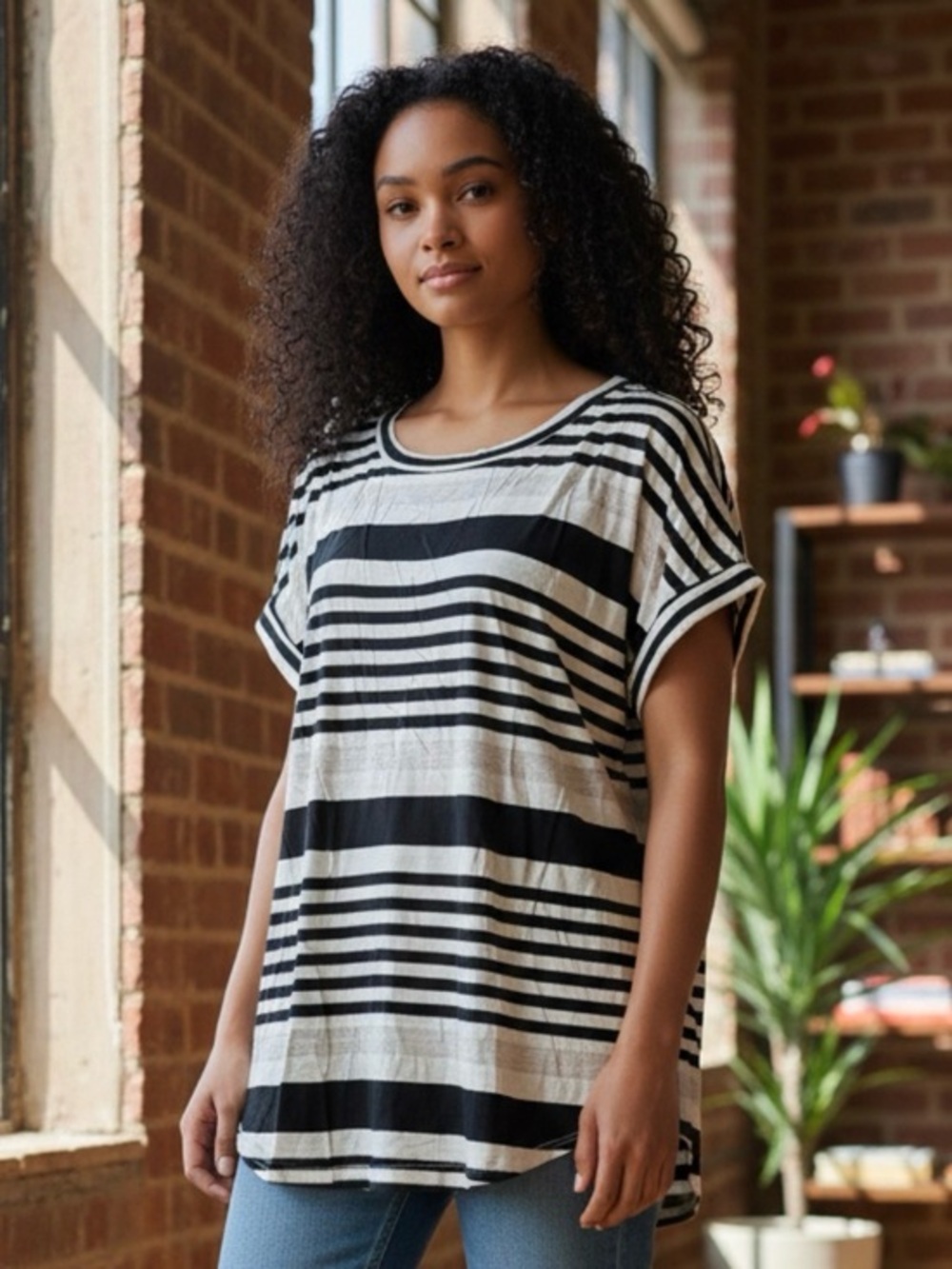 🫶🏻 Jodifl Women's Black, Beige and White Striped Short Sleeve Top
